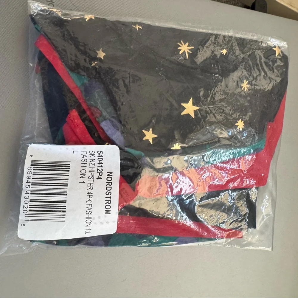 NEW Nordstrom hipster fashion underwear 4 pairs size large